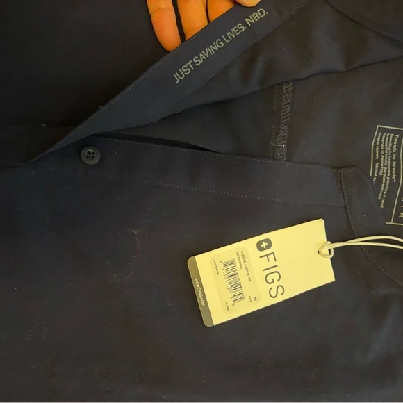 Figs scrub top - Picture 3 of 3